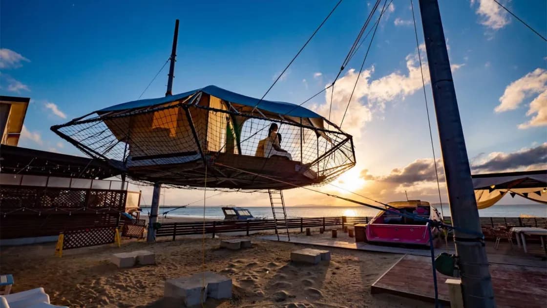 SUNSET BEACH AERA SKYDOME(空中テント)