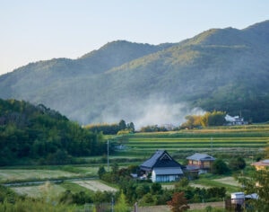 立杭てらす - Image 1