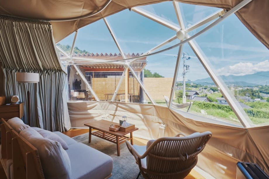 独立されたドームテント