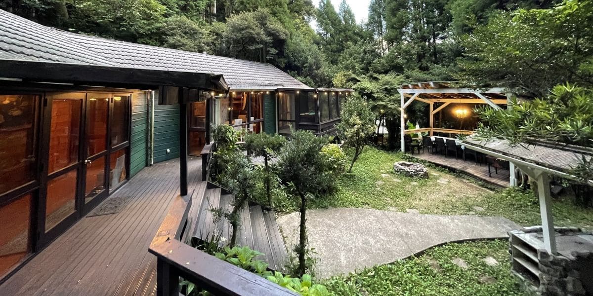 森のテラスハウス